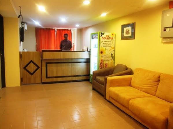Hotel Surya Palace Kuala Lumpur Buitenkant foto